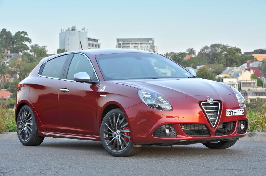  Alfa Romeo Giulietta Quadrifoglio Verde (940) 2011 года  (AU) (фото 8 из 28)